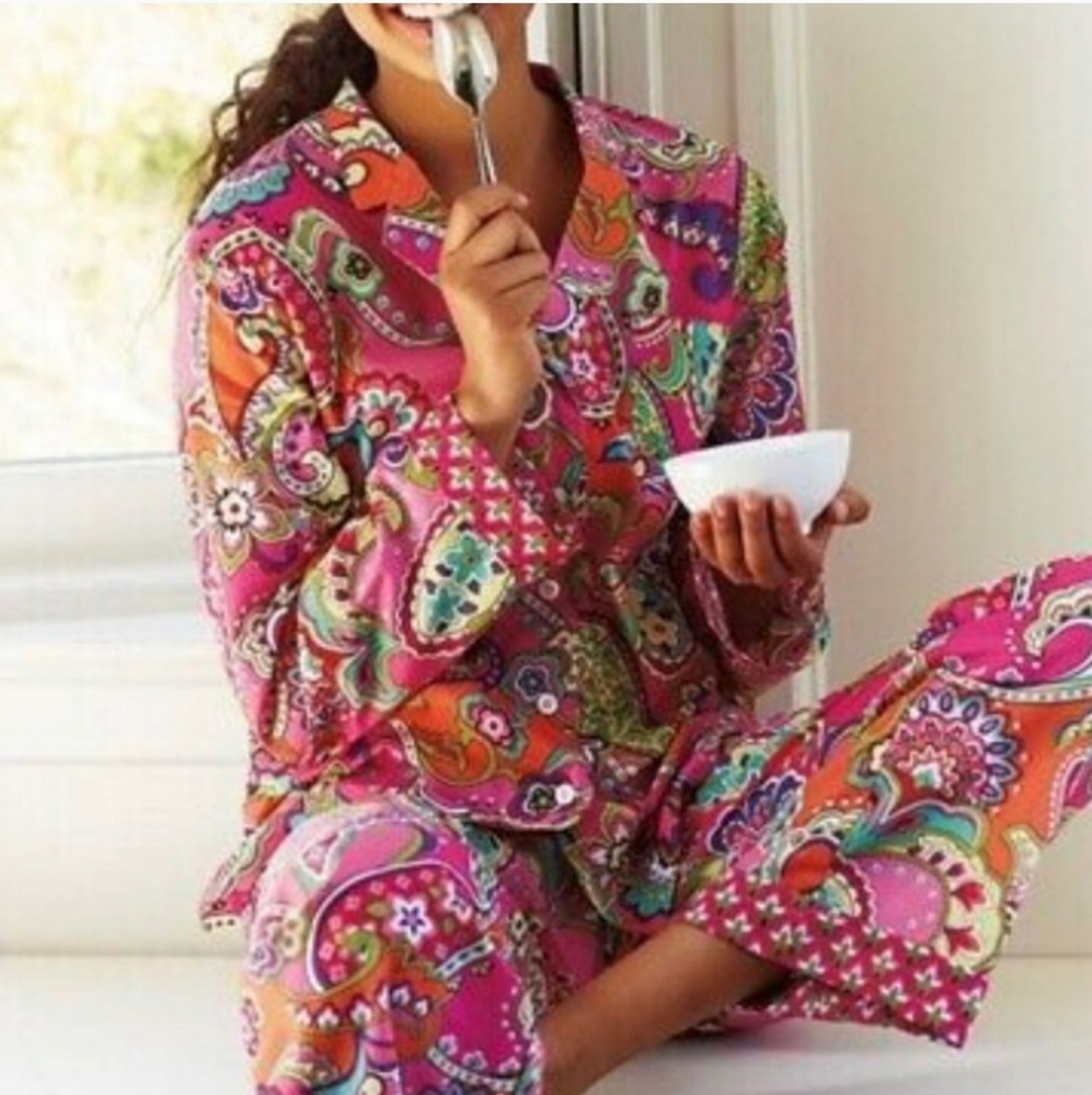 Vera Bradley Pink Swirls Pajama Top - Picture 2 of 10
